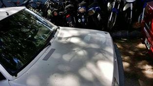 Un menor baleado y un policía golpeado por una turba tras un arrebato