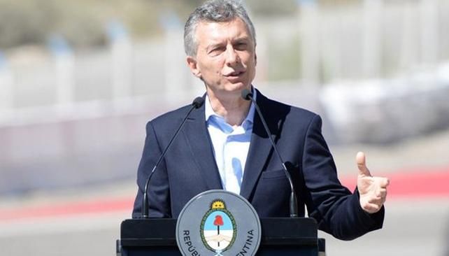 The Guardian comparó las políticas anti-inmigrantes de Trump con las de Macri