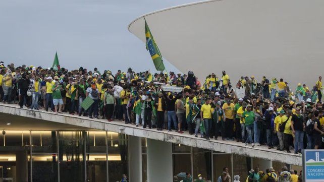 Brasil pide la extradición de seguidores de Bolsonaro que se refugiaron en Argentina