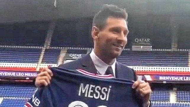 Lionel Messi será el jugador argentino número 17 en vestir la camiseta del PSG de Francia.&nbsp;