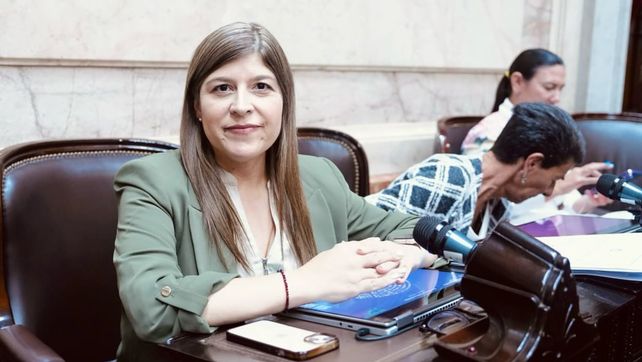 La legisladora se quejó de la postura de algunos sindicatos contra la reforma laboral.