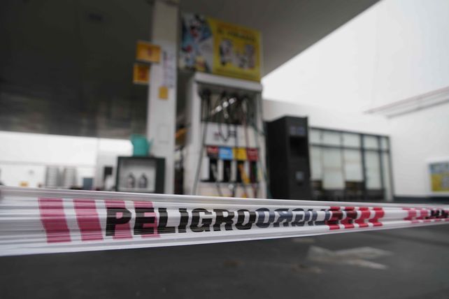 Cr&iacute;menes de trabajadores: la estaci&oacute;n de servicios de Mendoza al 7600, donde fue asesinado Bruno Bussanich.