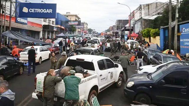 Guardaparques de Misiones se suman a los policías que acampan desde la semana pasada en Posadas