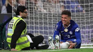 Alarmas en la Selección: Enzo Fernández salió con una molestia en el duelo del Chelsea
