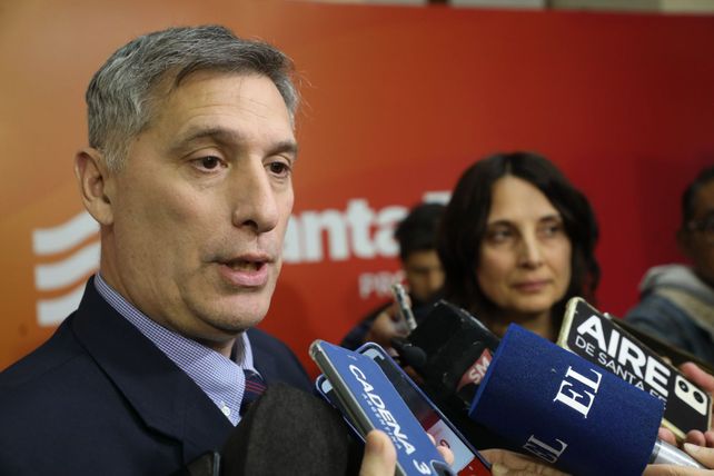 El ministro de Economía, Pablo Olivares, uno de los que lleva adelante la paritaria estatal