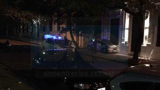 El vehículo quedó incrustado contra la pared del Museo Antonio Serrano