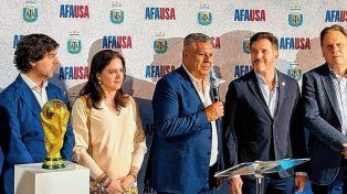 Tapia inauguró las oficinas de la AFA en Miami