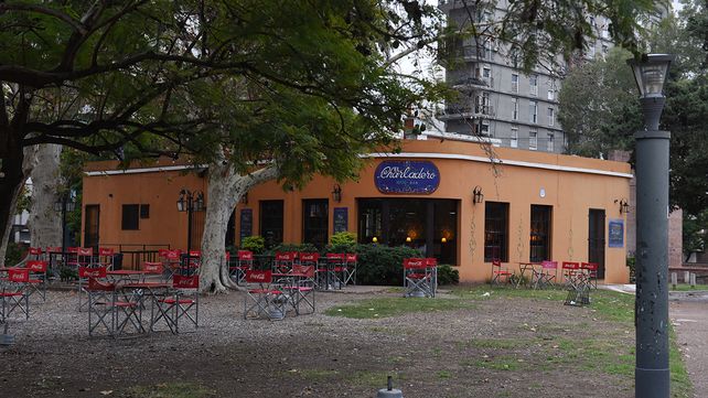 Los bares de la costa central se renuevan para lucir a pleno en el verano