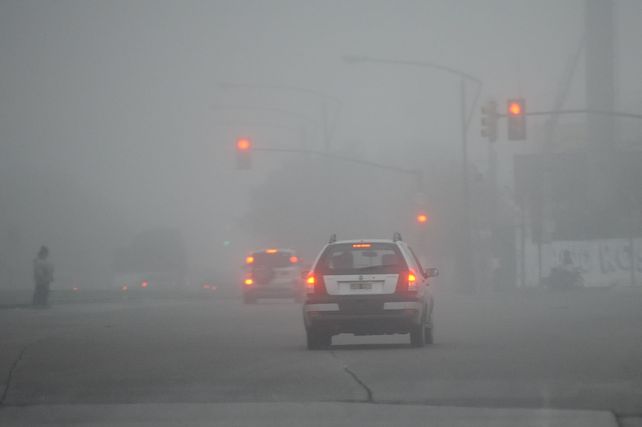 Alerta vial: por la niebla está cortado el tránsito en la autopista a Rosario