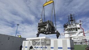 Sin indicios sobre el San Juan, al mediodía zarpará un buque con un minisubmarino de rescate