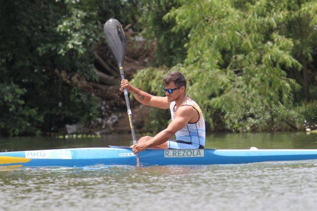 El santafesino Rubén Rézola competirá este miércoles por la tarde en canotaje en la laguna Setúbal.
