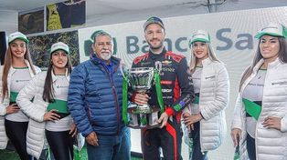 Agustín Canapino obtuvo la Copa Banco Santa Fe.