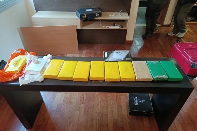 El narco Mariano Longhi Rossi y su ex pareja fueron imputados por tener cocaína y marihuana en una casa de Roldán.&nbsp;