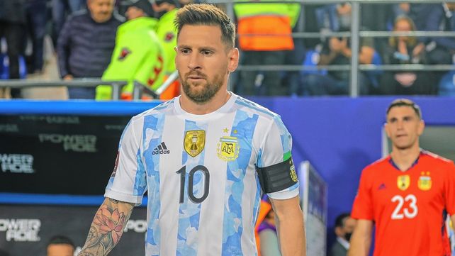 Messi podría jugar en el Coloso del parque Independencia en marzo.