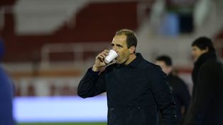 Central contrató a Somoza para ver si podía salir a flote, pero sigue naufragando.