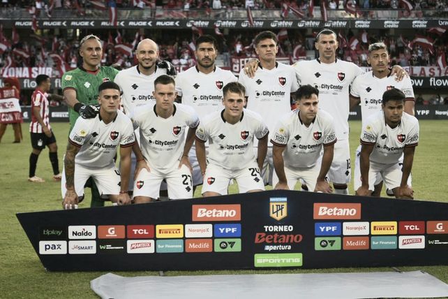 Los once de arranque de Newells en La Plata.&nbsp;