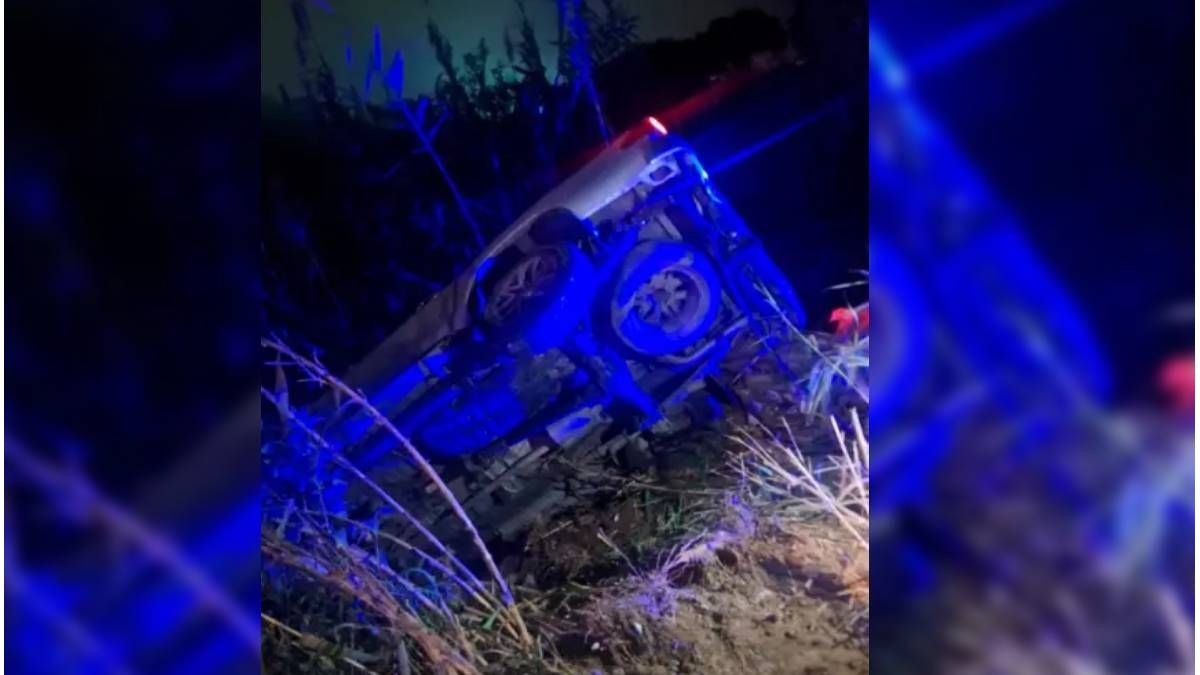 Accidente en Paraná: una camioneta volcó y sus ocupantes salieron ilesos