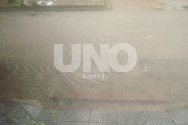 La copiosa lluvia provocó anegamientos en algunos barrios