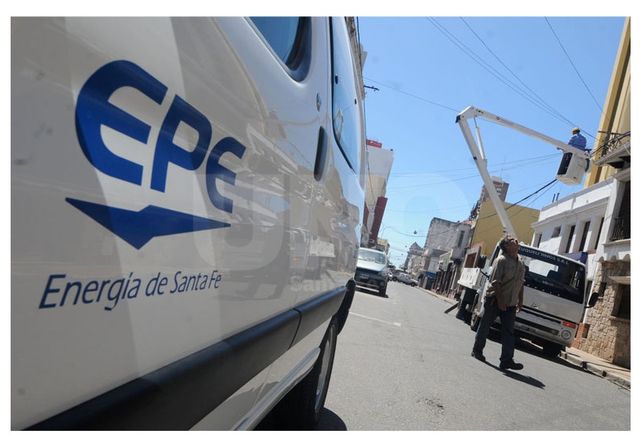 Vecinos sin luz en el centro santafesino