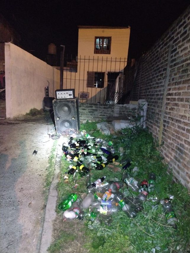 Paraná: en pocas horas la misma casa fue escenario de dos fiestas clandestinas