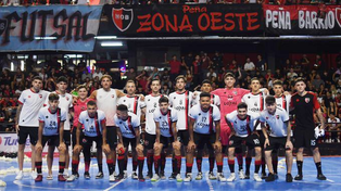 El equipo de Futsal de Newells que logró el ascenso a primera en 2024 ante Franja de Oro.