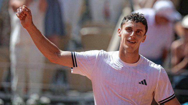 Juan Manuel Cerúndolo dio el golpe del año y eliminó a Sinner de Roland Garros.