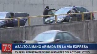El video de un violento asalto en una autopista en Lima sacudió a YouTube