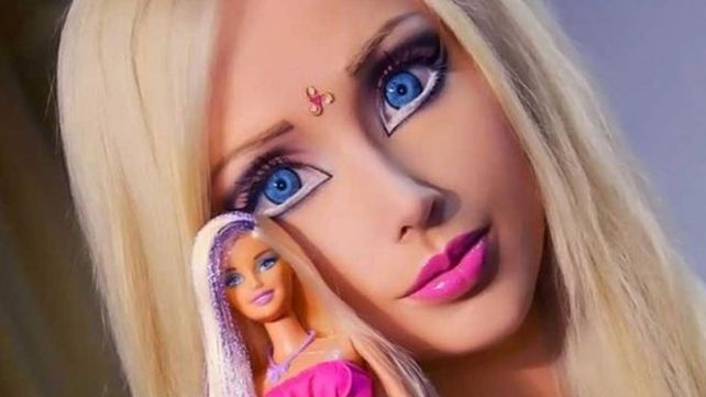La Barbie humana mostró su verdadero rostro