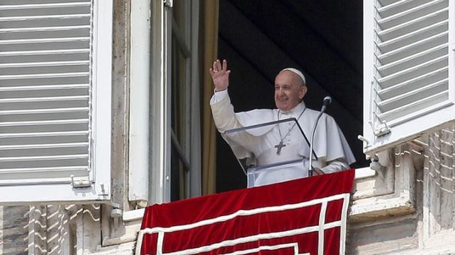 El Papa Francisco quedó encerrado en un ascensor