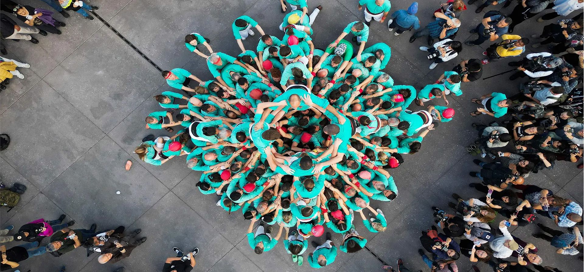 Miembros del casteller de Castellers de Vilafranca forman un casteller durante un espectáculo para celebrar el 75 aniversario de la fundación del equipo, Ciudad de México, México. Fotografía: Rodrigo Oropeza/AFP/Getty Images Miembros del casteller de Castellers de Vilafranca forman un casteller durante un espectáculo para celebrar el 75 aniversario de la fundación del equipo, Ciudad de México, México. Fotografía: Rodrigo Oropeza/AFP/Getty Images