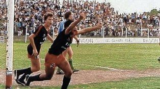 En 1985 Colón le ganó como local a San Miguel 1-0 con gol de Juan Alberto Vera.