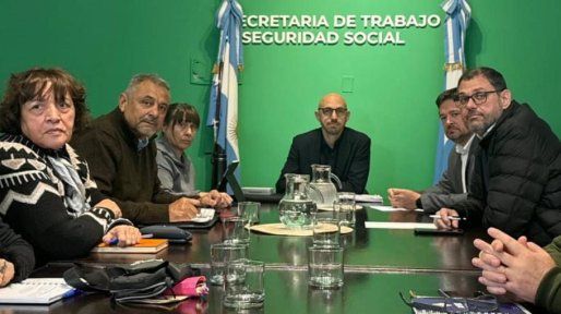 No hubo acuerdo con los estatales y el gobierno otorgará por decreto un aumento del 3% en julio
