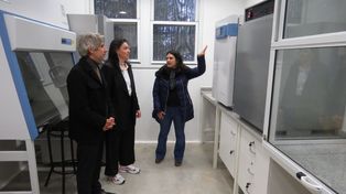 Con una inversión de u$s 85.000, se inauguró una planta automática de alimento balanceado, un laboratorio de biología nolecular hospitalario y un consultorio de fauna silvestre hospitalario.