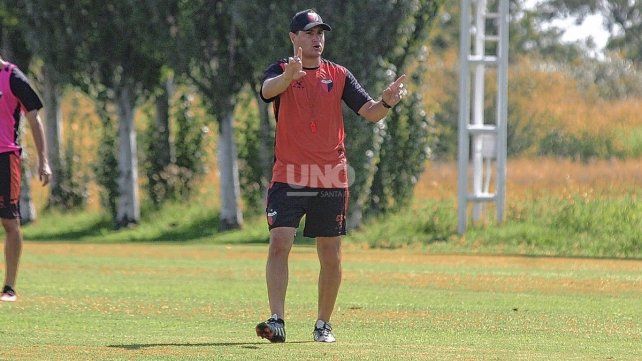 Medrán diagrama el plan de Colón para visitar a Deportivo Madryn a la espera de noticias