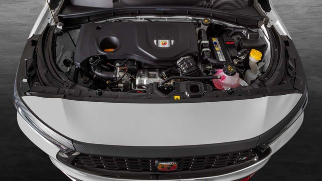 El Fastabck tiene un motor naftero 1.3 litros turbo de 175 caballos de potencia.