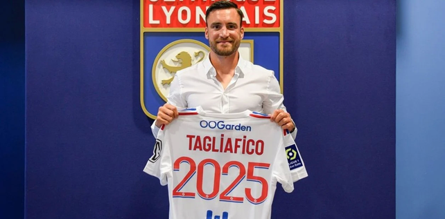 Nicolás Tagliafico dejó Ajax y firmó con Olympique de Lyon.