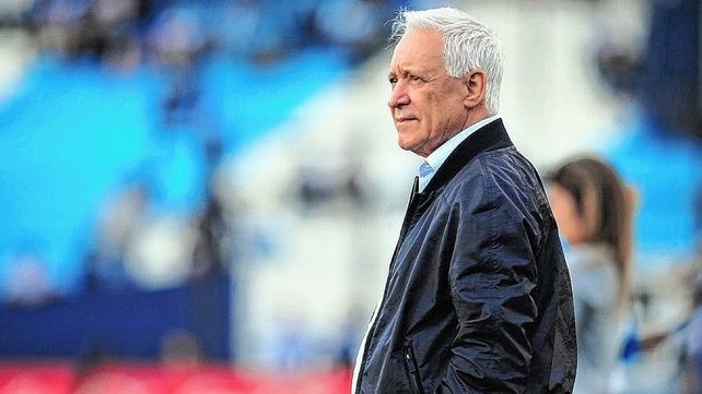 Blanco: Todavía no cerramos la llegada de Gago a Racing