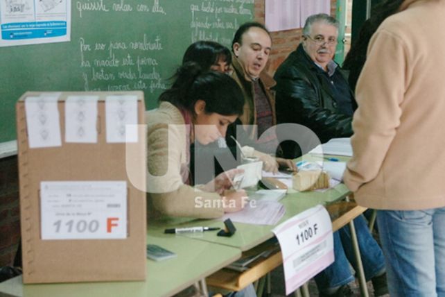 Elecciones 2015: se necesitan 24.000 voluntarios para ser autoridad de mesa
