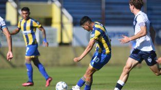 Santiago Segovia volvió a sumar minutos en reserva y otra vez aportó un gol.