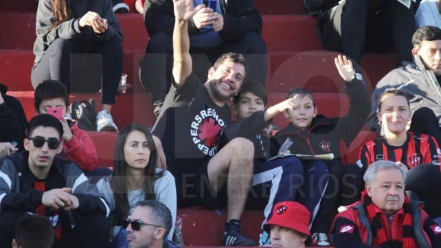 Patronato se mide este domingo con Defensores de Belgrano. En las tribunas y plateas la familia rojinegra celebra el Día de las Infancias