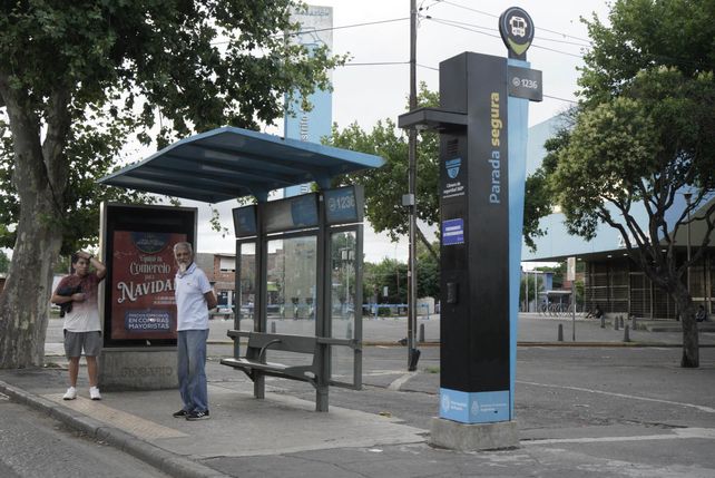Una de las paradas: la ubicada frente al Distrito Oeste.