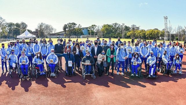 La delegación argentina que participará en los Juegos Paralímpicos fueron despedidos en el Cenar