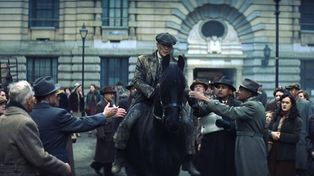 Netflix lanzó el primer tráiler de la película Peaky Blinders: El hombre inmortal.