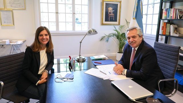 Alberto puso en funciones en Anses a María Fernanda Reverta