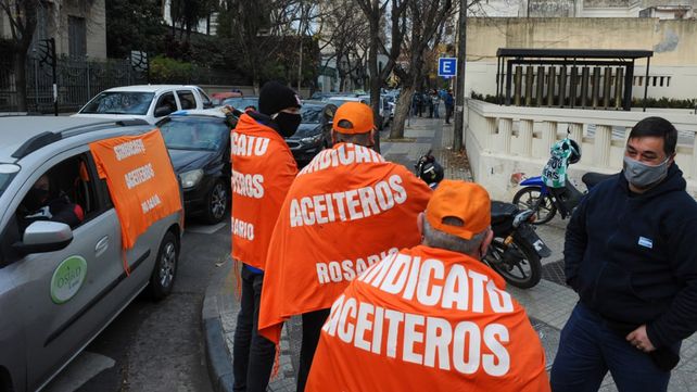 Vicentin: fuerte respaldo en el Monumento a la Bandera a la intervención estatal