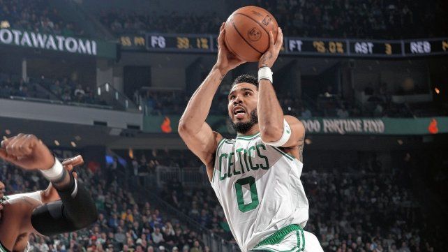 Boston Celtics venció Milwaukee Bucks en el duelo del Este