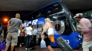 Arrancó el recambio turístico, pero con menos pasajeros que el 2012