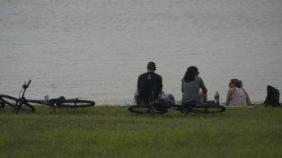 El tiempo en Rosario: alerta amarillo en la madrugada y nublado desde la tarde