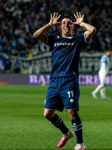 Racing cayó ante Independiente Rivadavia en Mendoza y se hunde en el grupo B