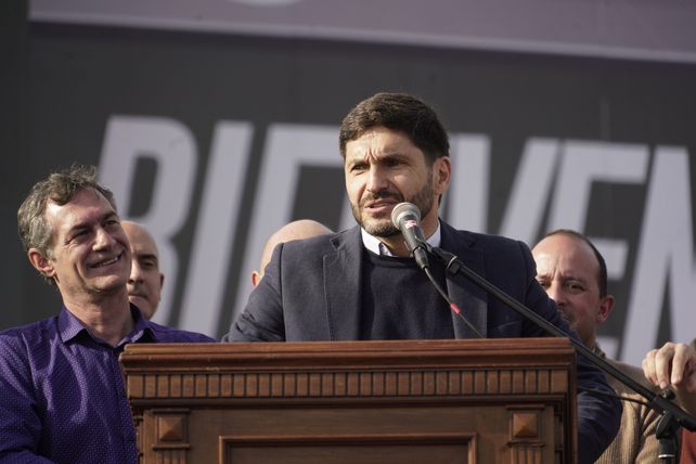 Pullaro había reclamado a Milei obras y baja de retenciones
